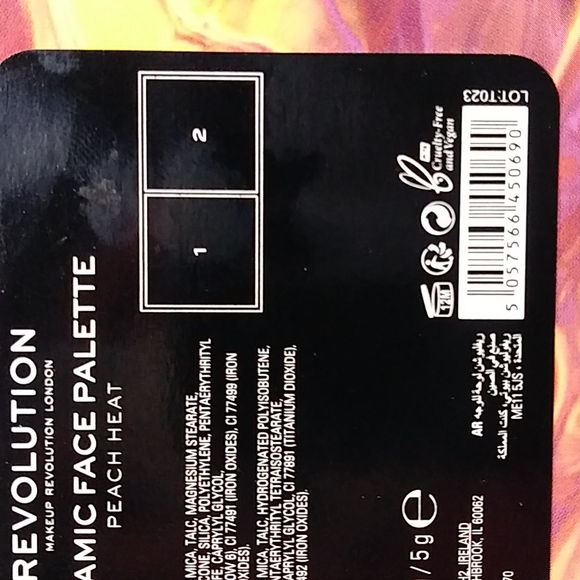 Makeup Revolution Beauty London Peach Heat Dynamic Face Palette Duo - Picture 7 of 8